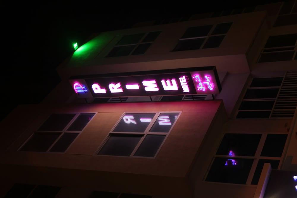 OYO 902 Llc高级酒店 迪拜 外观 照片
